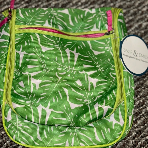 HANGING BATH AND BODY ORGANIZER NWT GREEN/PINK - Picture 1 of 12